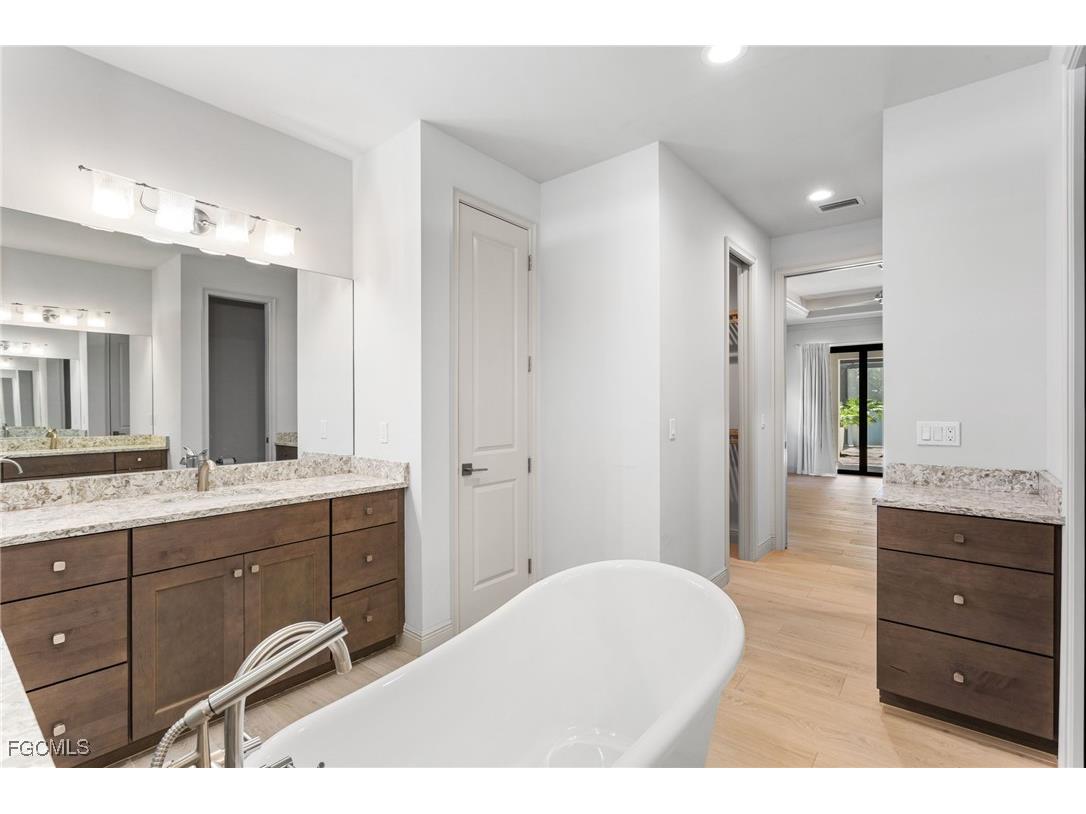 1732 SW 51st Street Cape Coral FL 33914 2025012711 image19