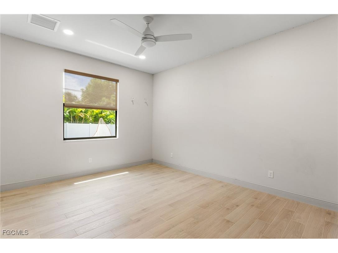 1732 SW 51st Street Cape Coral FL 33914 2025012711 image22