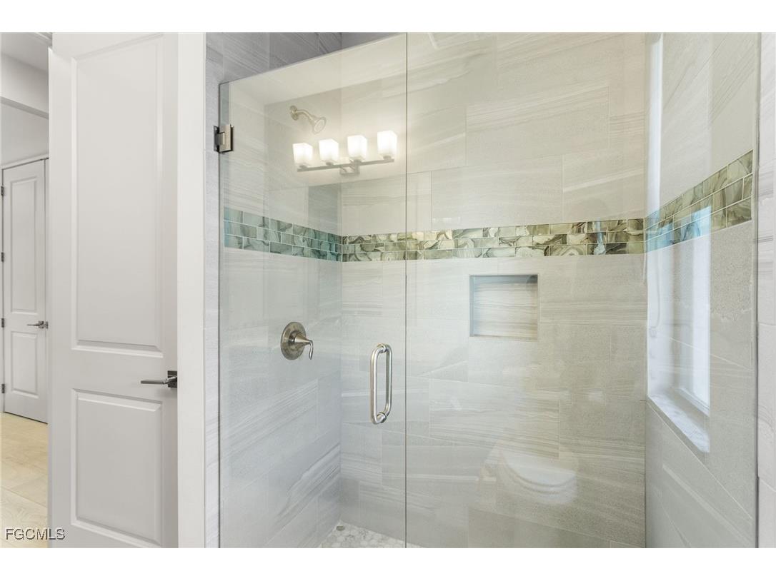 1732 SW 51st Street Cape Coral FL 33914 2025012711 image28