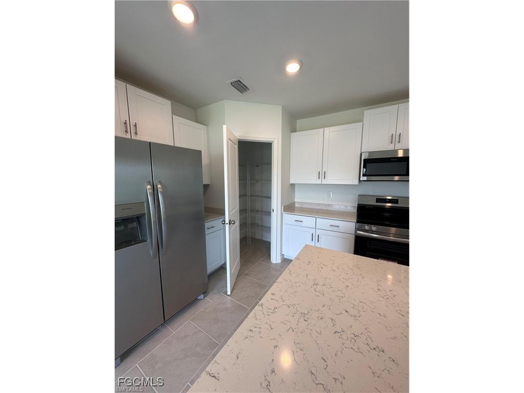 17323 Monte Isola Way North Fort Myers FL 33917 2025015419 image13