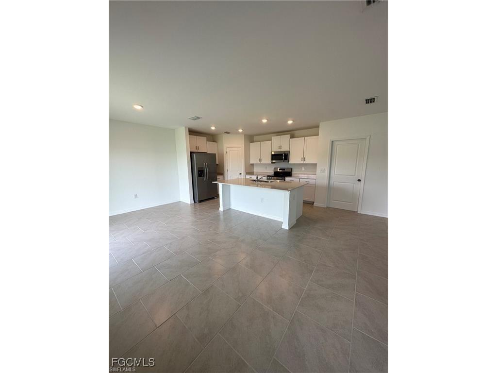 17323 Monte Isola Way North Fort Myers FL 33917 2025015419 image15