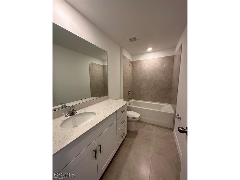 17323 Monte Isola Way North Fort Myers FL 33917 2025015419 image8