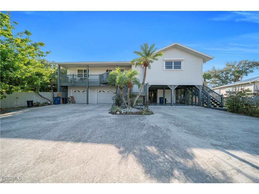 17324/17326 Whitewater Court #326 Fort Myers Beach FL 33931 2026002284 image1