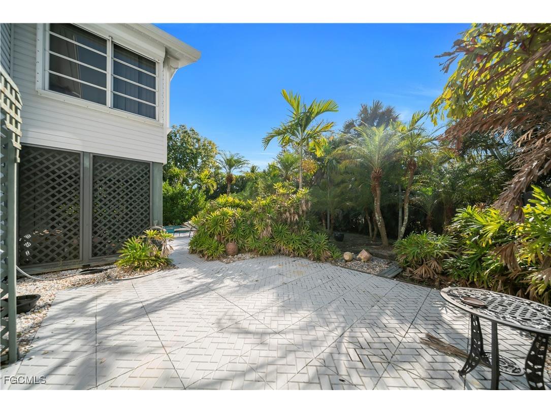 17324/17326 Whitewater Court #326 Fort Myers Beach FL 33931 2026002284 image8