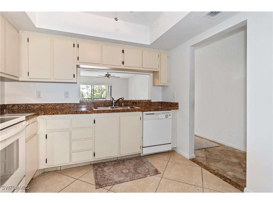 1733 Courtyard Way #204 Naples FL 34112 226000679 image5