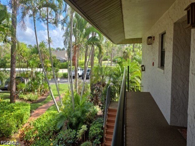 1733 Courtyard Way #B205 Naples FL 34112 2026024341 image3