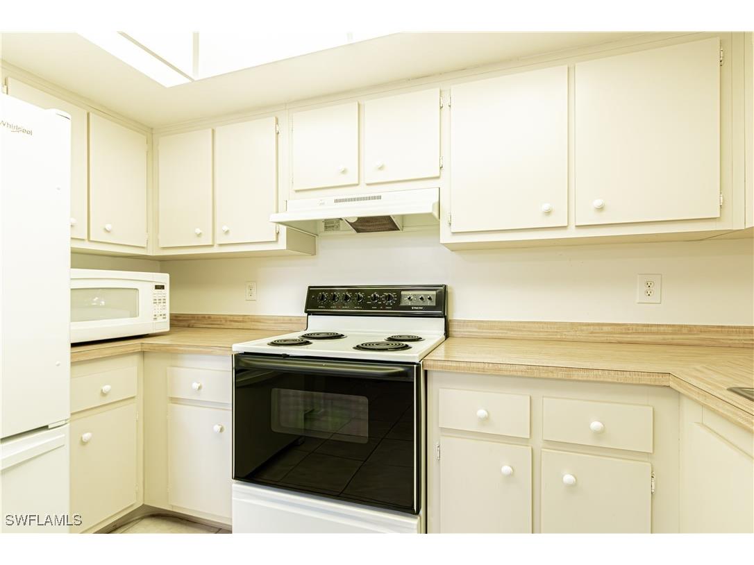 1733 Courtyard Way #B205 Naples FL 34112 225060655 image17