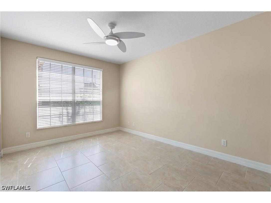 1733 Gulfstar Drive S #302 Naples FL 34112 226018034 image20
