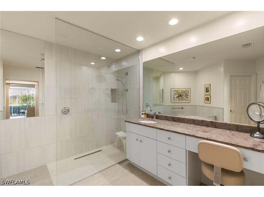 1733 Gulfstar Drive S #302 Naples FL 34112 226018034 image25