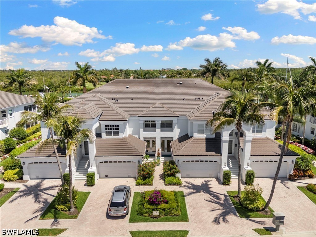 1733 Gulfstar Drive S #302 Naples FL 34112 226018034 image3