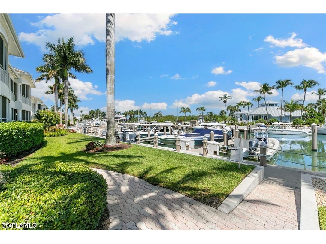 1733 Gulfstar Drive S #302 Naples FL 34112 226018034 image39