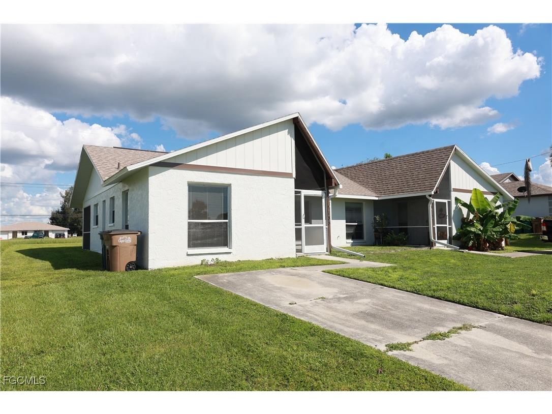 1733 NE 7th Place Cape Coral FL 33909 2025012132 image1