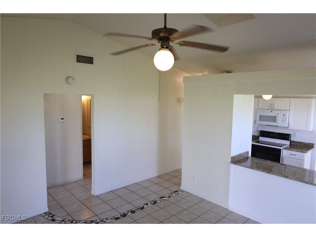 1733 NE 7th Place Cape Coral FL 33909 2025012132 image15