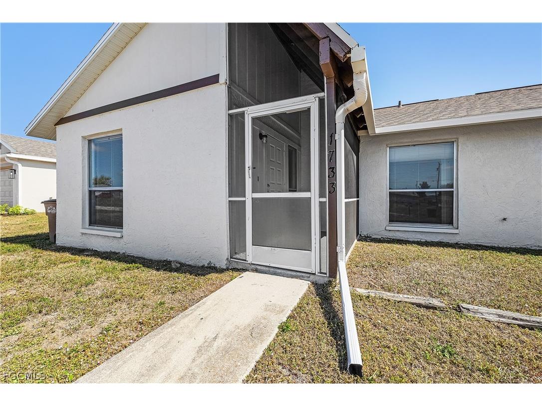 1733 NE 7th Place Cape Coral FL 33909 2026013882 image10