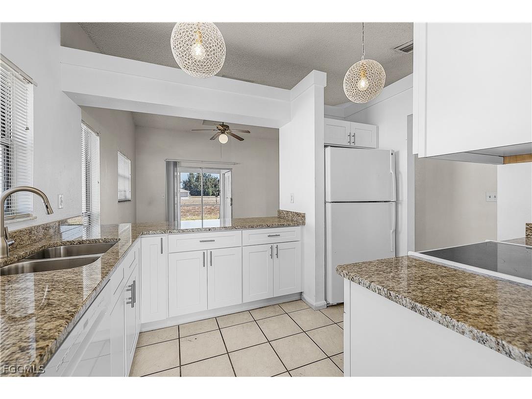 1733 NE 7th Place Cape Coral FL 33909 2026013882 image16