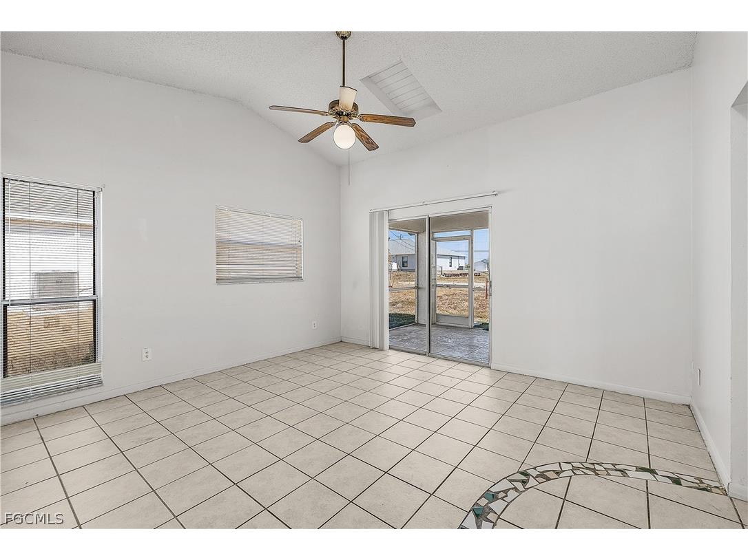 1733 NE 7th Place Cape Coral FL 33909 2026013882 image18