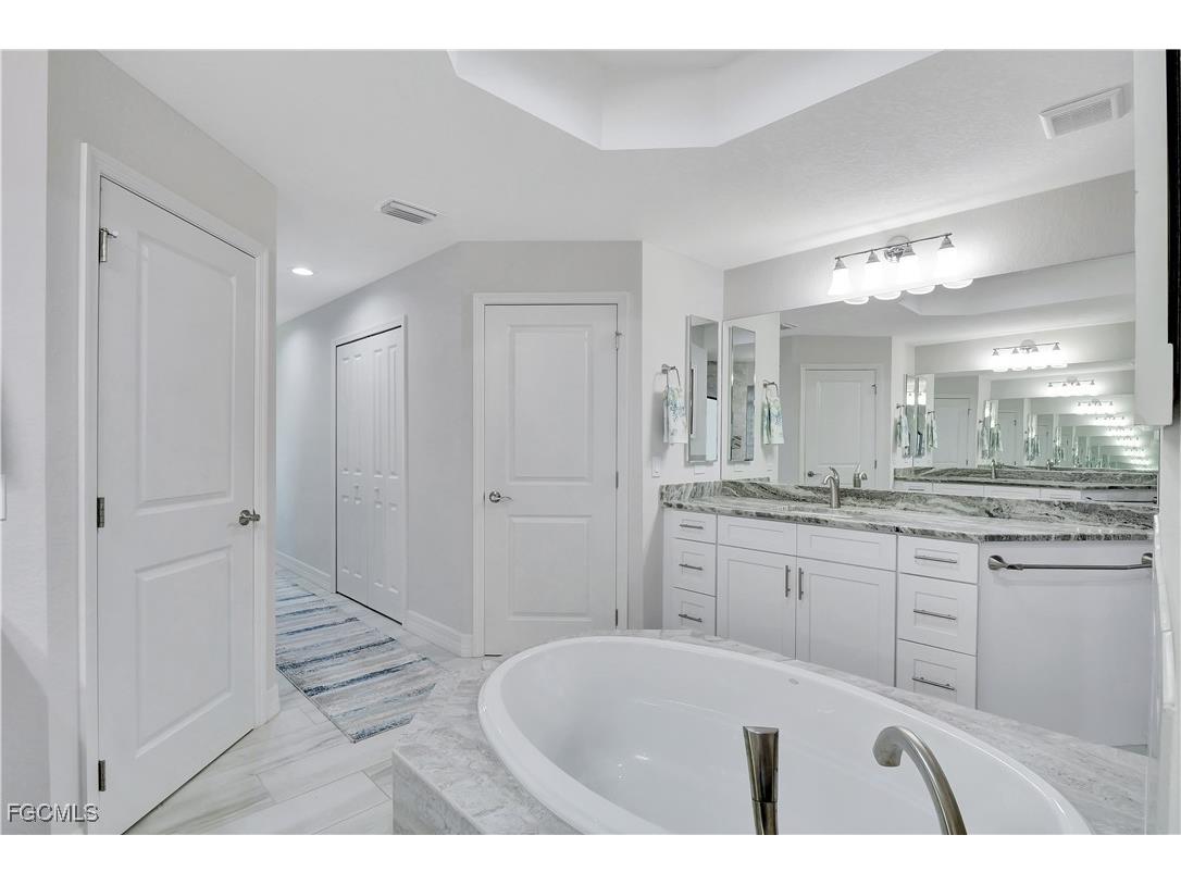 1733 SW 29th Terrace Cape Coral FL 33914 2025003940 image25