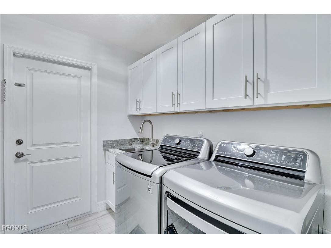 1733 SW 29th Terrace Cape Coral FL 33914 2025003940 image28