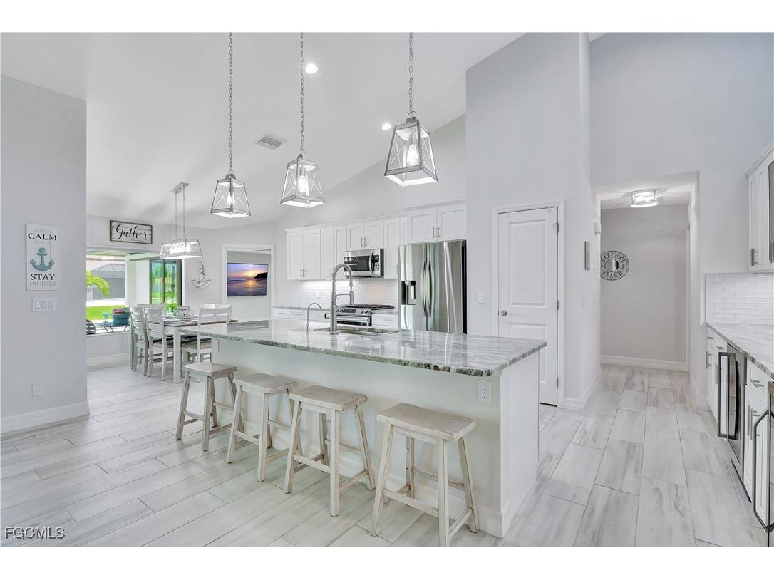 1733 SW 29th Terrace Cape Coral FL 33914 2025003940 image8