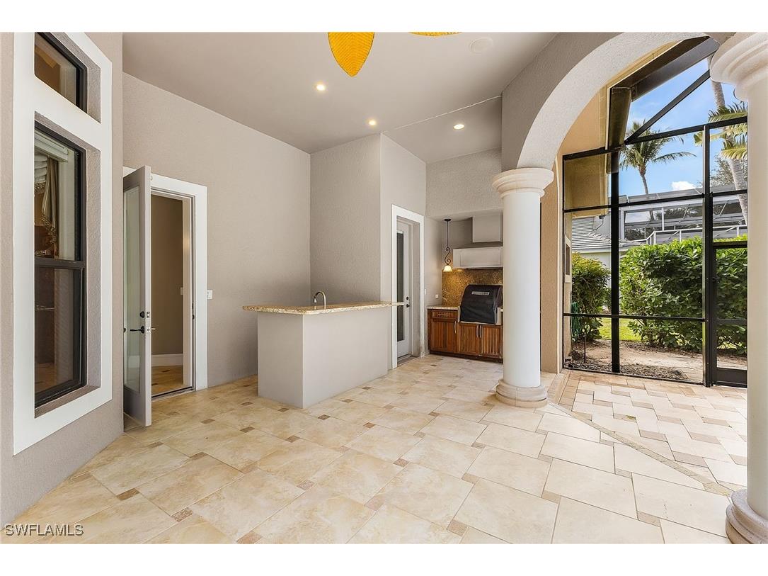 1733 Supreme Court Naples FL 34110 226000390 image24