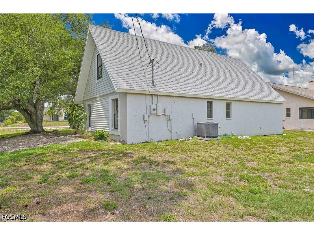 17337 Phlox Drive Fort Myers FL 33967 2026022473 image3
