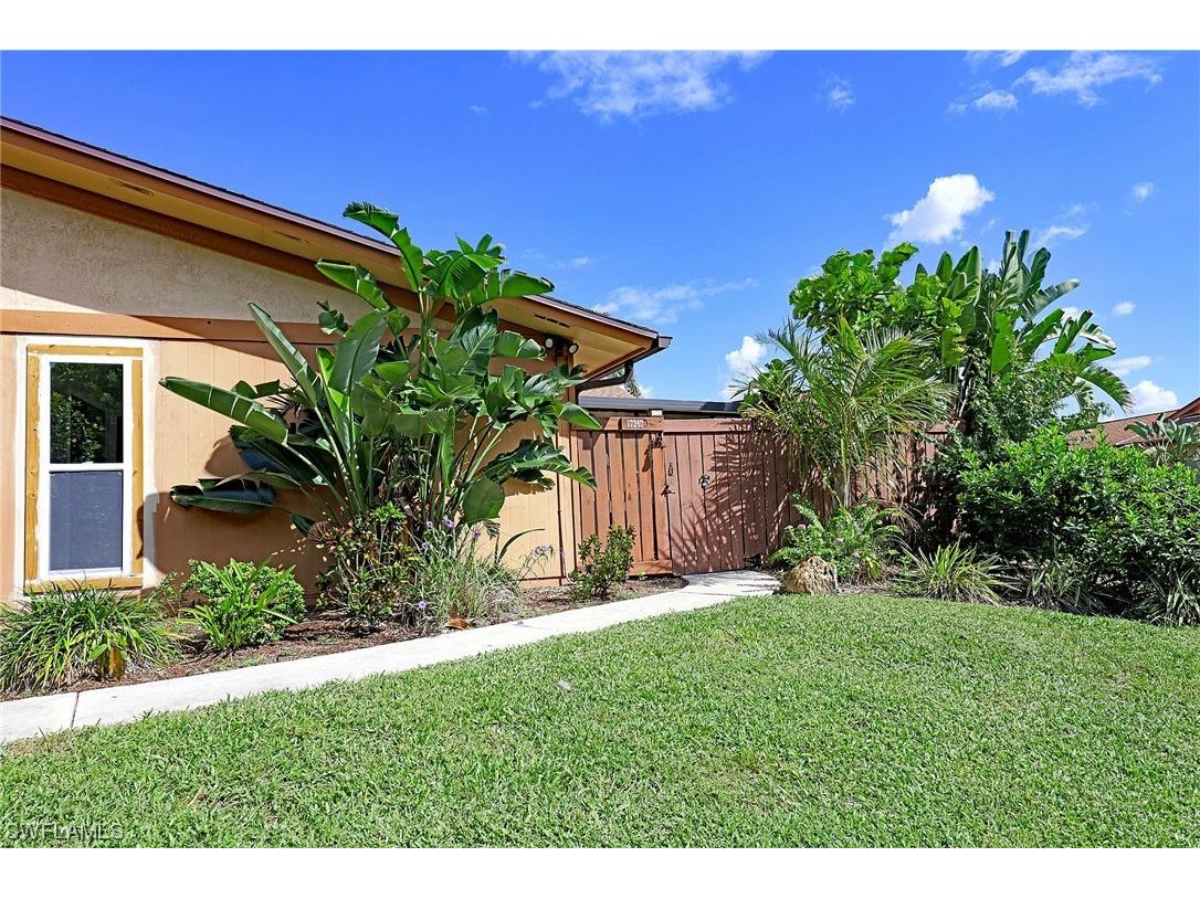 17340 Timber Oak Lane Fort Myers FL 33908 223074492 image1