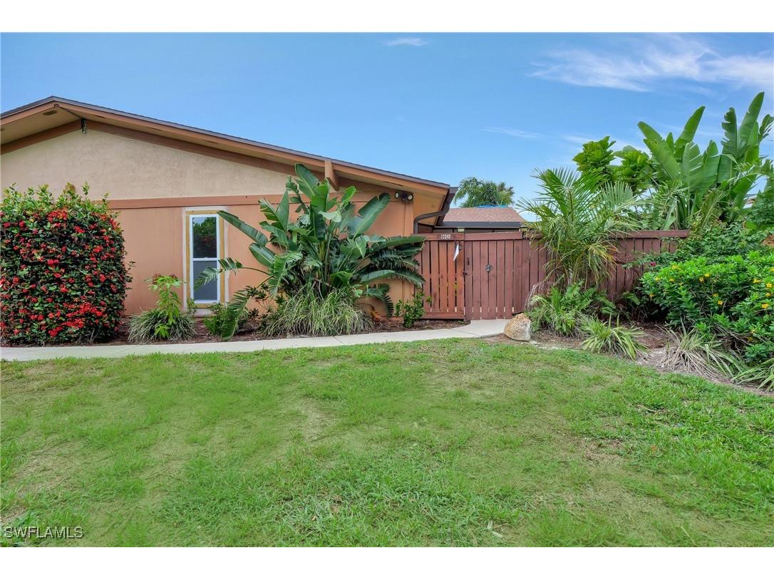 17340 Timber Oak Lane Fort Myers FL 33908 224087118 image1