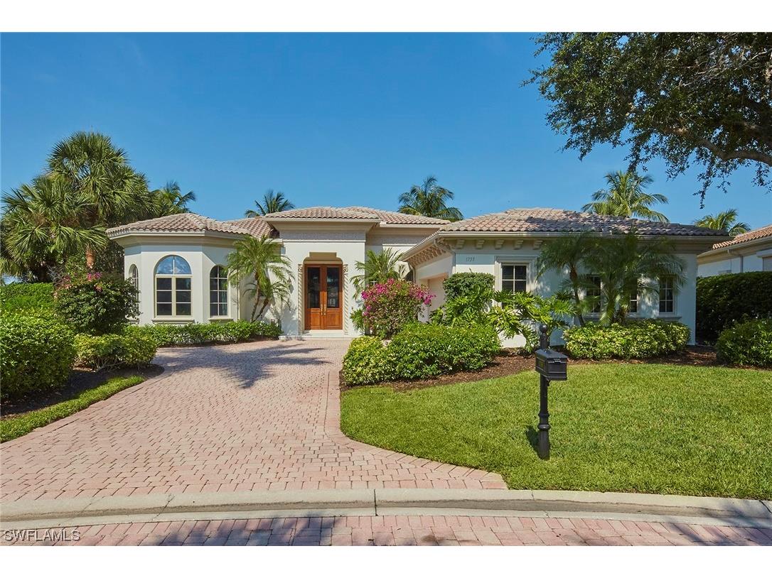 1735 Venezia Way Naples FL 34105 223037470 image1