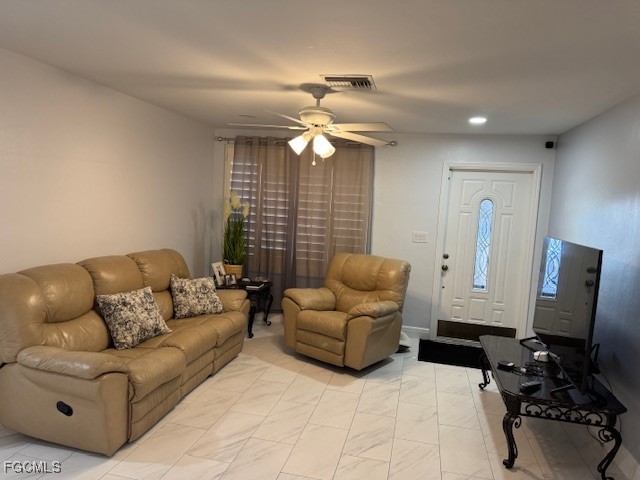 1736 Bonnie Court Fort Myers FL 33901 2025022419 image4