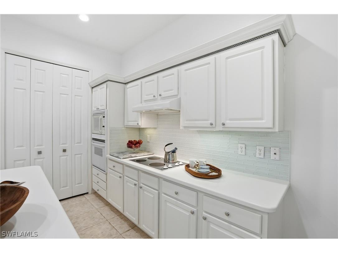 1737 Marsh Run Naples FL 34109 226007987 image11