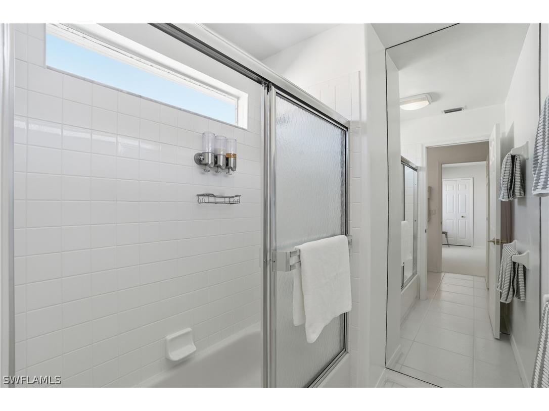 1737 Marsh Run Naples FL 34109 226007987 image27