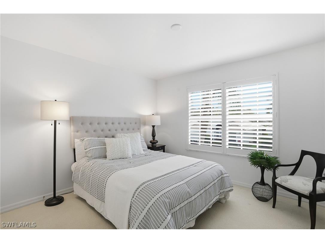 1737 Marsh Run Naples FL 34109 226007987 image30