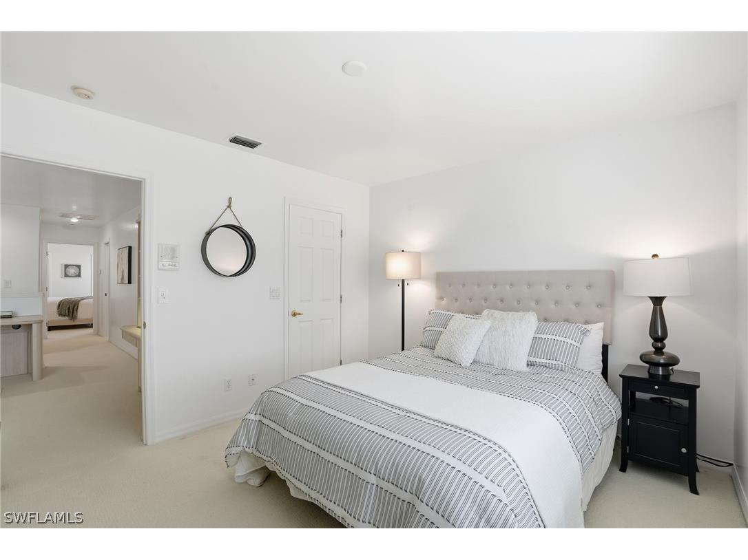 1737 Marsh Run Naples FL 34109 226007987 image31