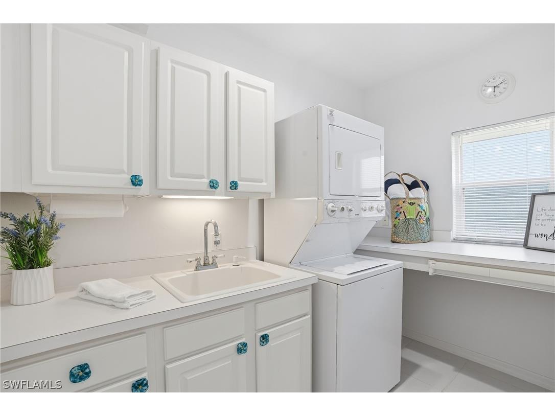 1737 Marsh Run Naples FL 34109 226007987 image32