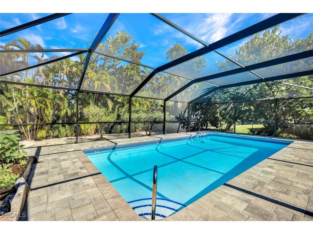 1737 Serenity Lane Sanibel FL 33957 2025021918 image1