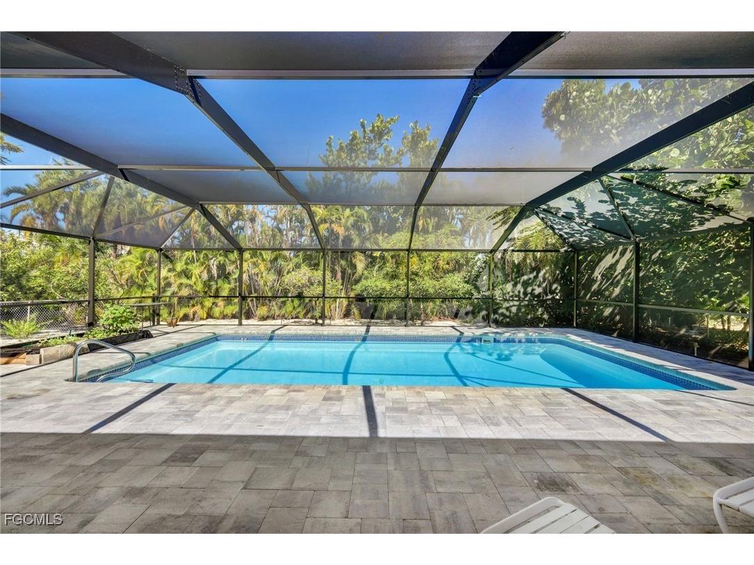 1737 Serenity Lane Sanibel FL 33957 2025021918 image21