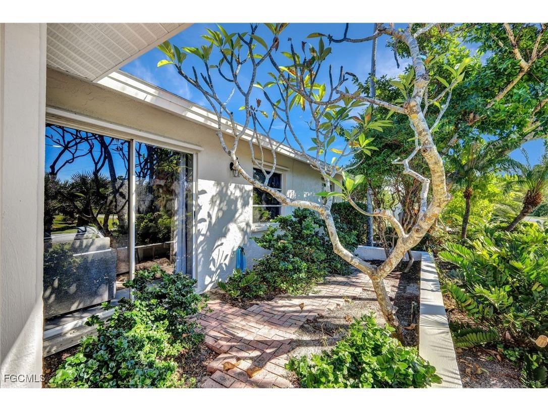 1737 Serenity Lane Sanibel FL 33957 2025021918 image5