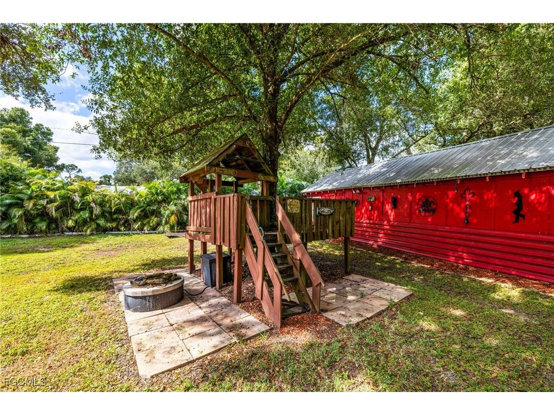 17371 Williamsburg Drive North Fort Myers FL 33917 2025016419 image19