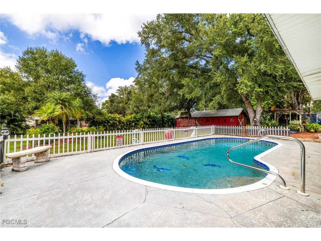 17371 Williamsburg Drive North Fort Myers FL 33917 2025016419 image21