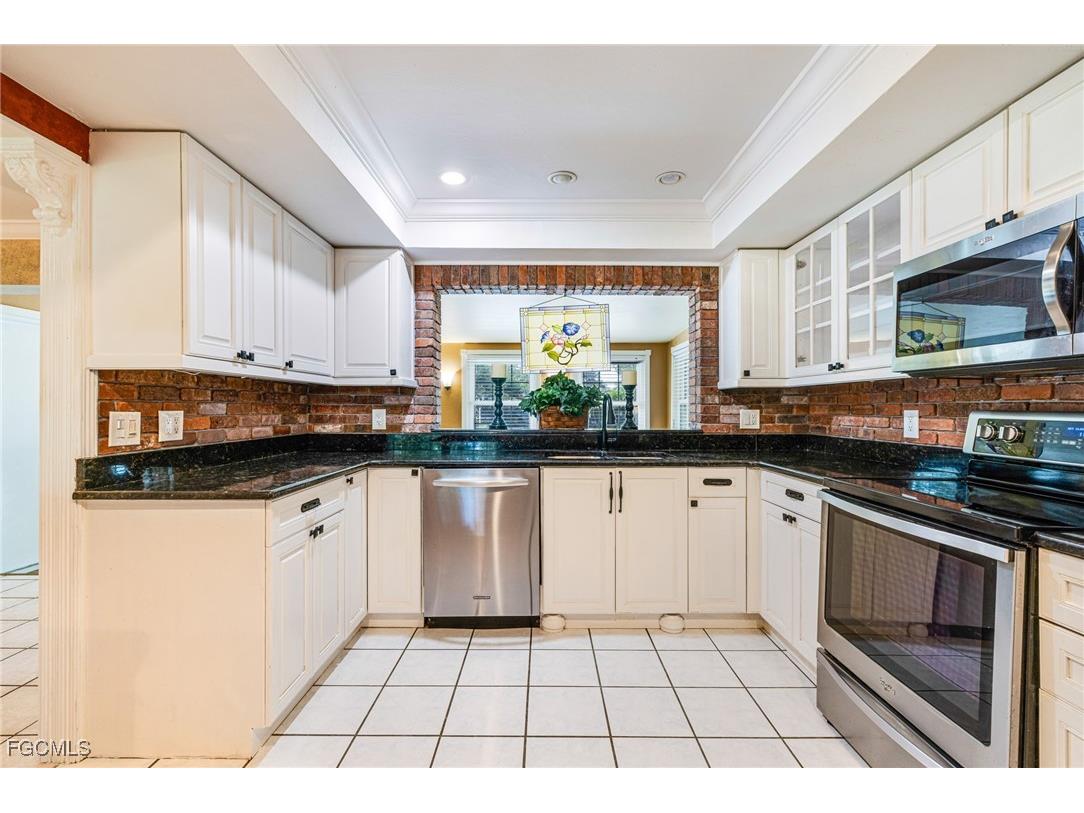 17371 Williamsburg Drive North Fort Myers FL 33917 2025016419 image8