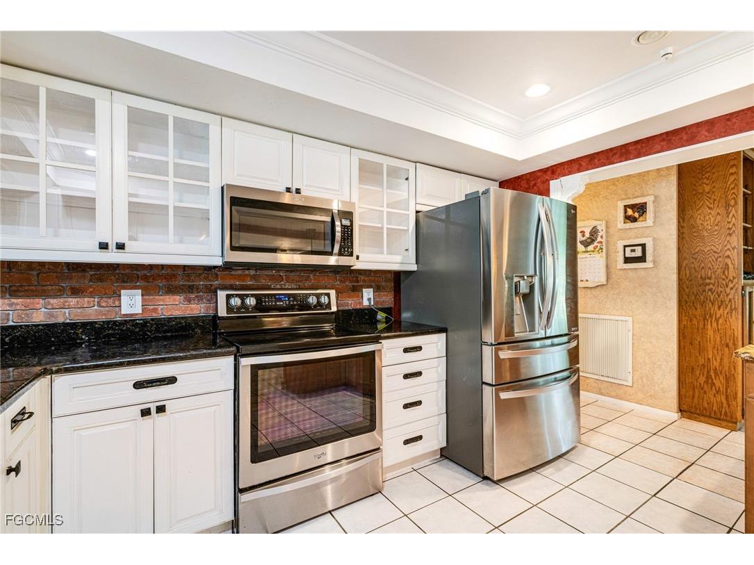 17371 Williamsburg Drive North Fort Myers FL 33917 2025016419 image9