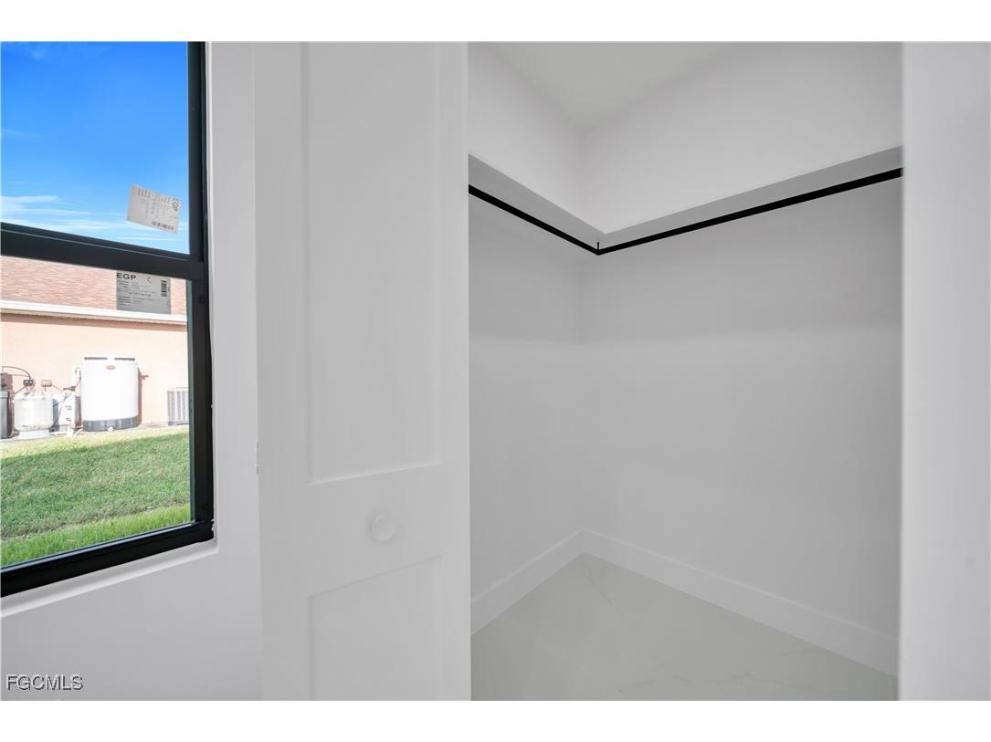 1739 NW 19th Street Cape Coral FL 33993 2025006000 image19