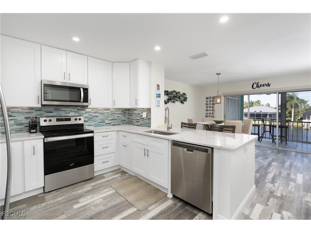 1739 SE 46th Lane #202 Cape Coral FL 33904 2025015259 image1