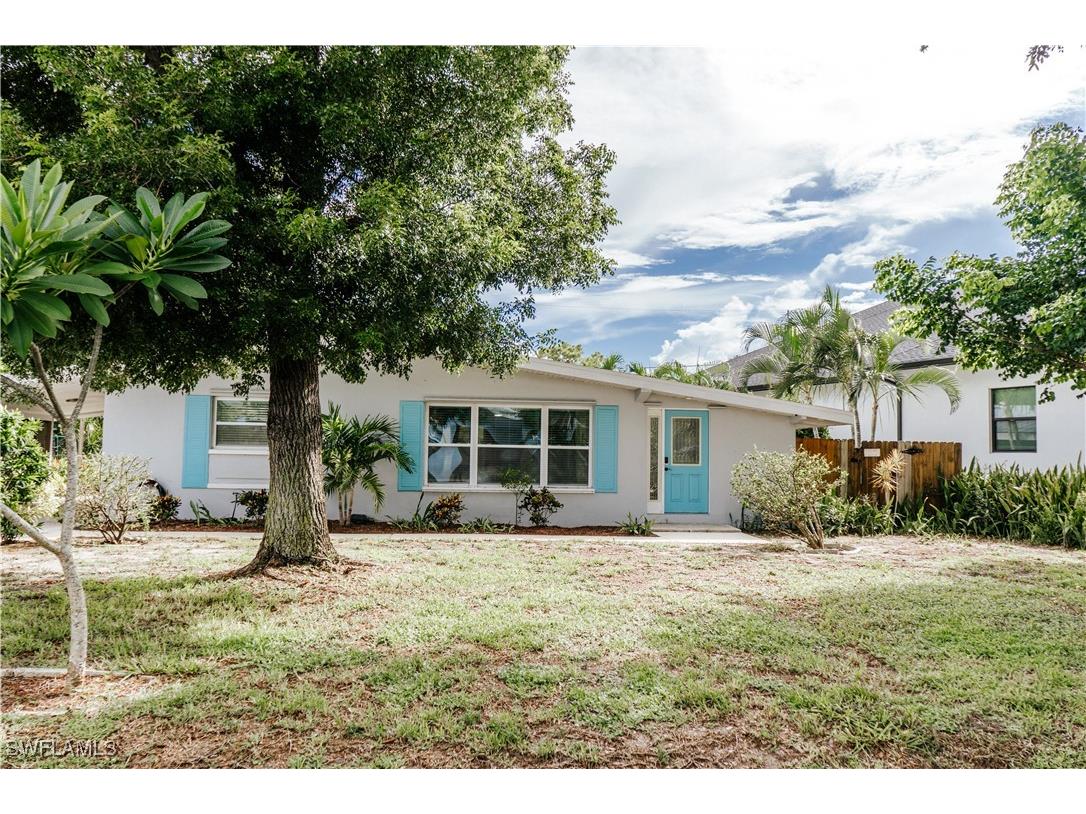 174 2nd Street Bonita Springs FL 34134 225071099 image1