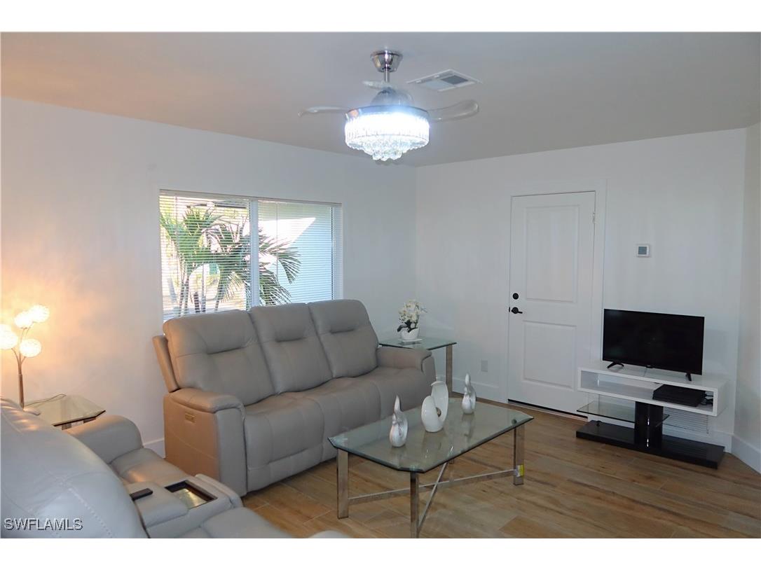 1740 20th Avenue NE Naples FL 34120 225080239 image5