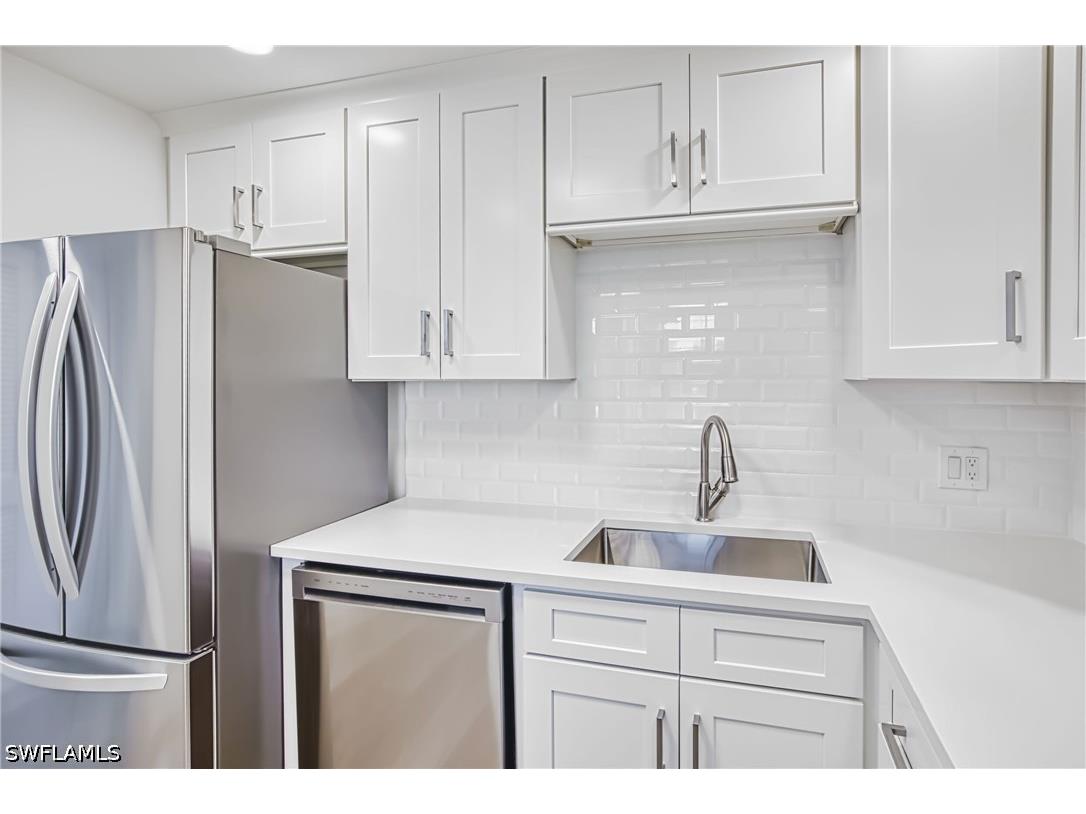 1740 Pine Valley Drive #213 Fort Myers FL 33907 226011068 image3