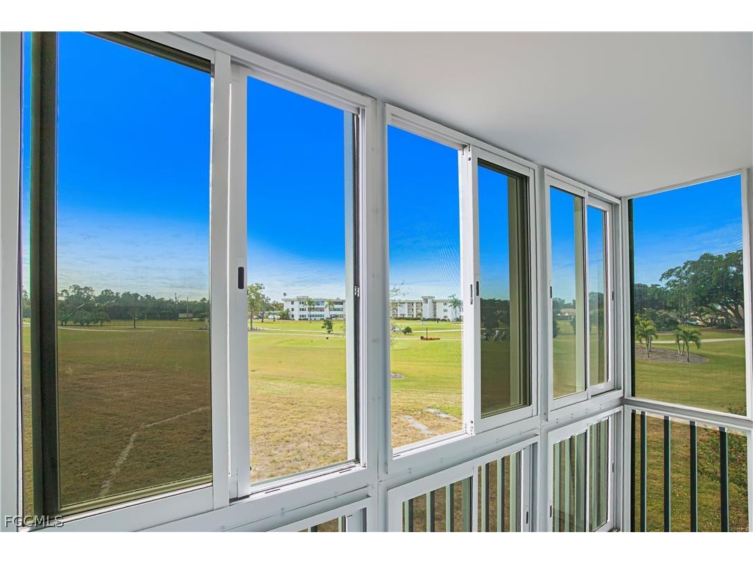 1740 Pine Valley Drive #215 Fort Myers FL 33907 2026004885 image2