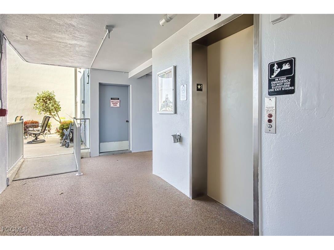 1740 Pine Valley Drive #215 Fort Myers FL 33907 2026004885 image6