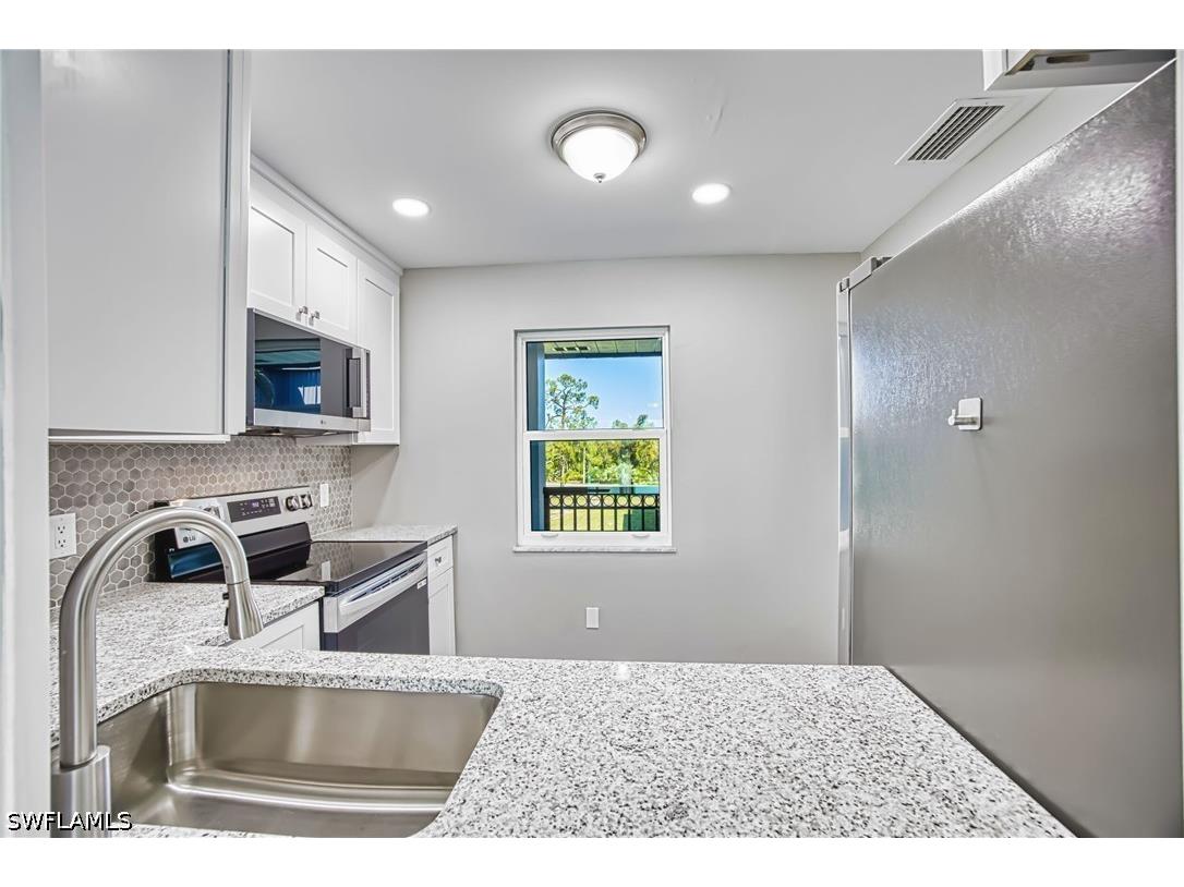 1740 Pine Valley Drive #313 Fort Myers FL 33907 226017404 image6
