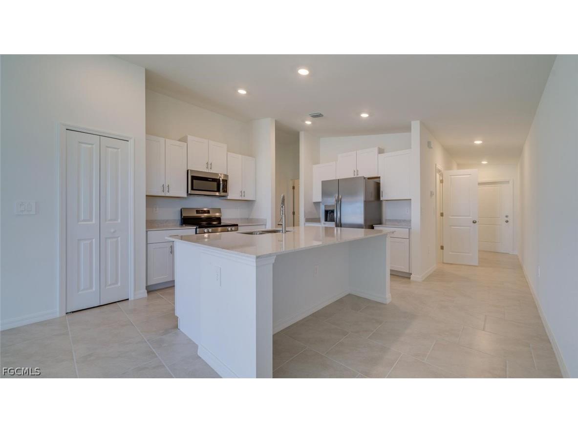 17400 Monte Isola Way North Fort Myers FL 33917 2026011823 image5